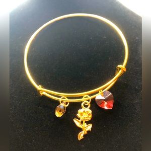 ⭐️💎Rose charm crystal heart bangle bracelet